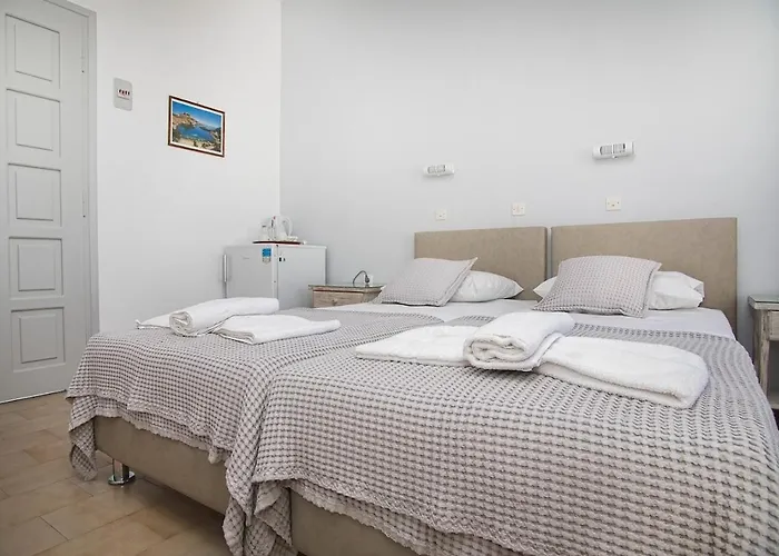 Vicky's Parikia (Paros)